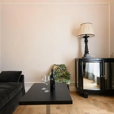 Vivaldi Luxury Πανσιόν